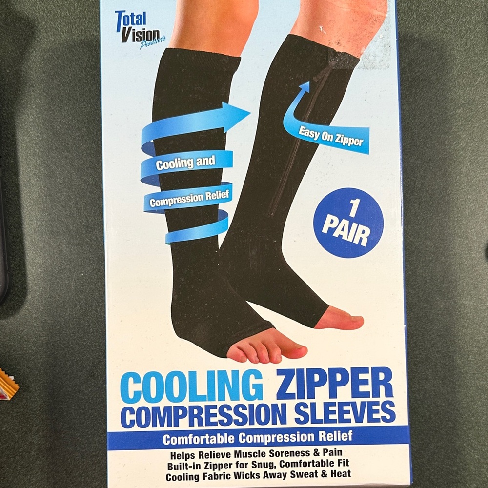 Black Compression Sleeves/Socks By Total Vision Size S/M